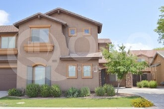 Building Photo - 3789 S Crosscreek Dr