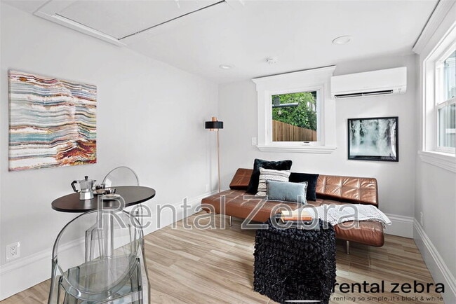 Photo - 1825 Delaware St Apartment