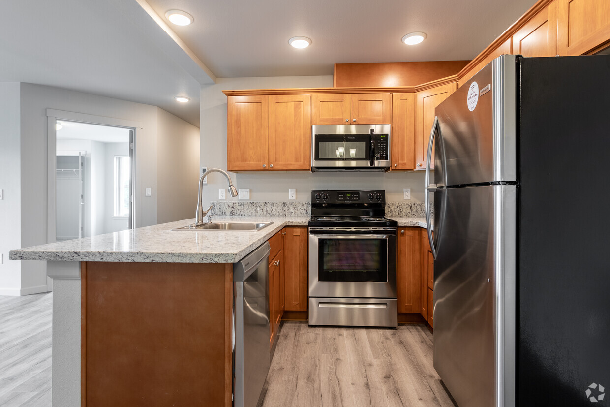 Kitchen - Gray Finish - Eagle Ridge on 242