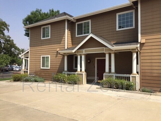 Foto del edificio - 720 W 18th St