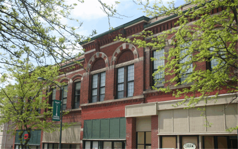 Primary Photo - 104 S 5th St