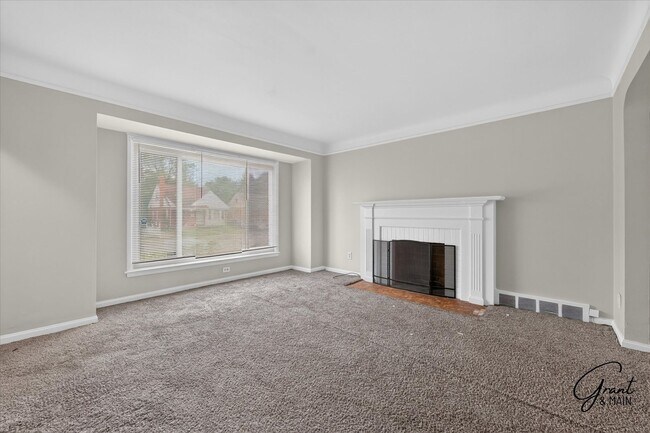 Foto del edificio - 4 Bedroom Home - $1,550