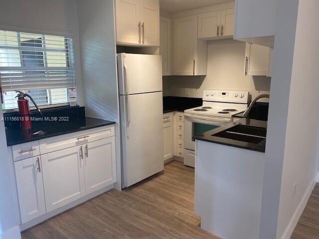 Foto del edificio - 10606 SW 182nd St