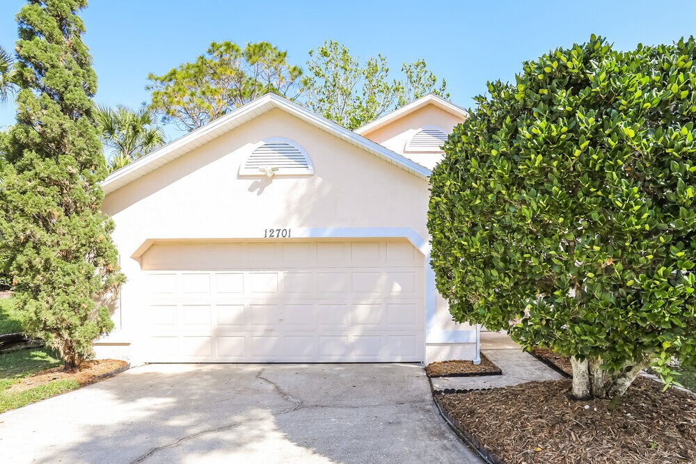 Foto principal - 12701 Reverend Hobson Ct
