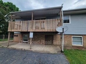 Building Photo - 2032 Sheffield St