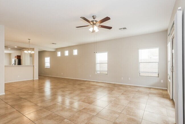 Foto del edificio - 5418 W Pollack St