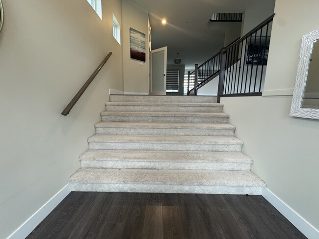 Building Photo - 23944 104 Av