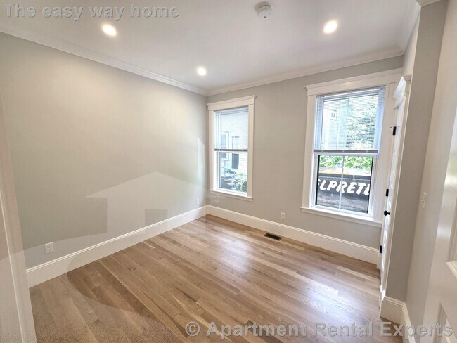 Foto del edificio - 170 Webster Ave