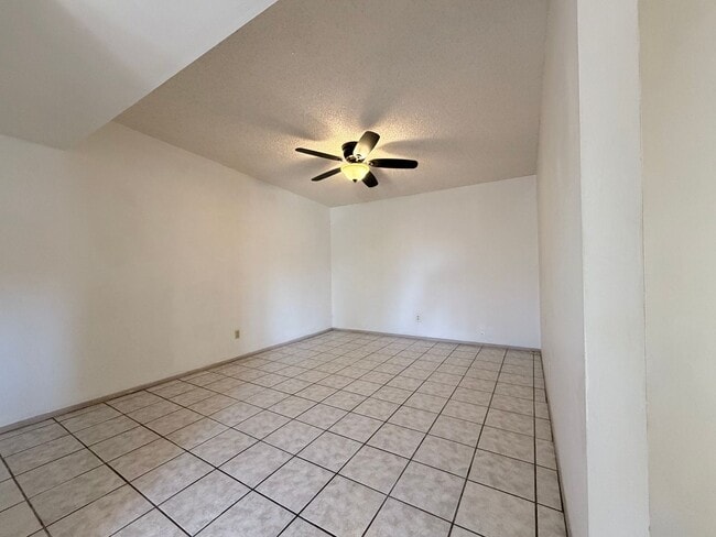 Foto del edificio - 3BR/2BA with Carport 1,958 sq.ft. rental in Sierra Vista, AZ
