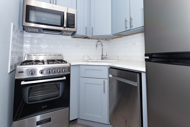 Foto del edificio - 508 W Belmont Ave