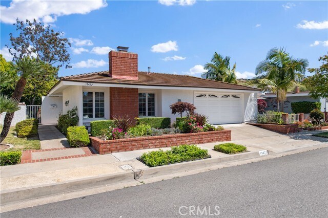 Foto principal - 19422 Sierra Lago Rd