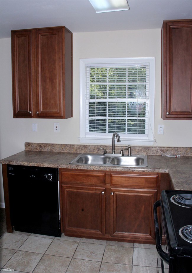 Building Photo - 4 br, 2 bath House - 4077 E Glade Court