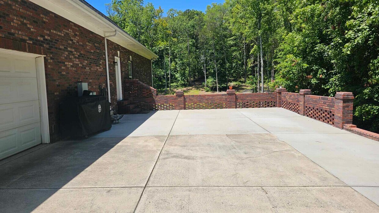 Foto principal - 6112 Birdsong Rd