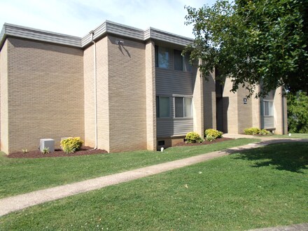 Building Photo - 1249 Hampshire Pike