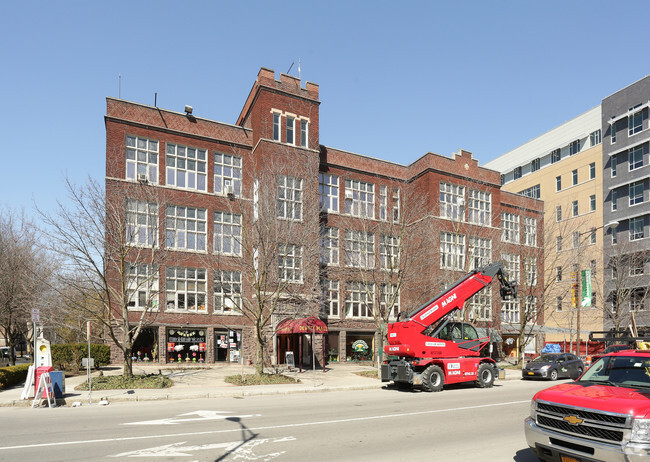 Building Photo - Dewitt House