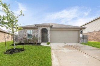 Building Photo - 8207 Amaryllis Ct