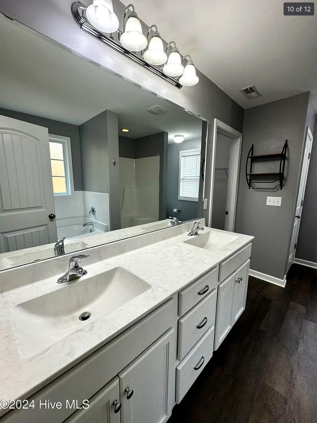 Photo - 9393 Cassadine Ct House