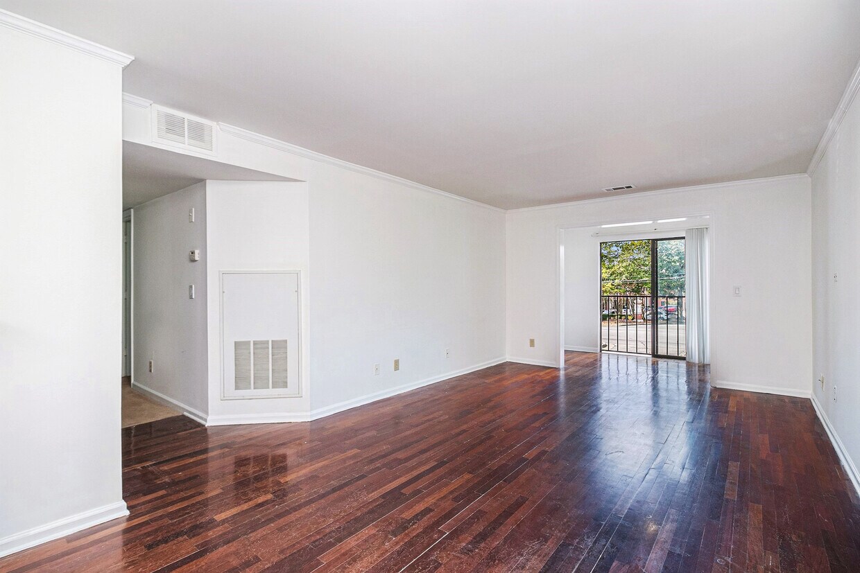 2657 Lenox Rd NE Unit 4, Atlanta, GA 30324 Condo for Rent in Atlanta