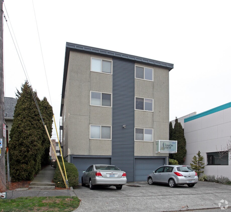 Primary Photo - 812 N 42nd St