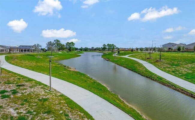 Foto del edificio - 4208 Peaceful Pines Ln