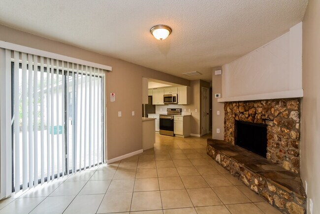 Building Photo - 245 Bridle Path