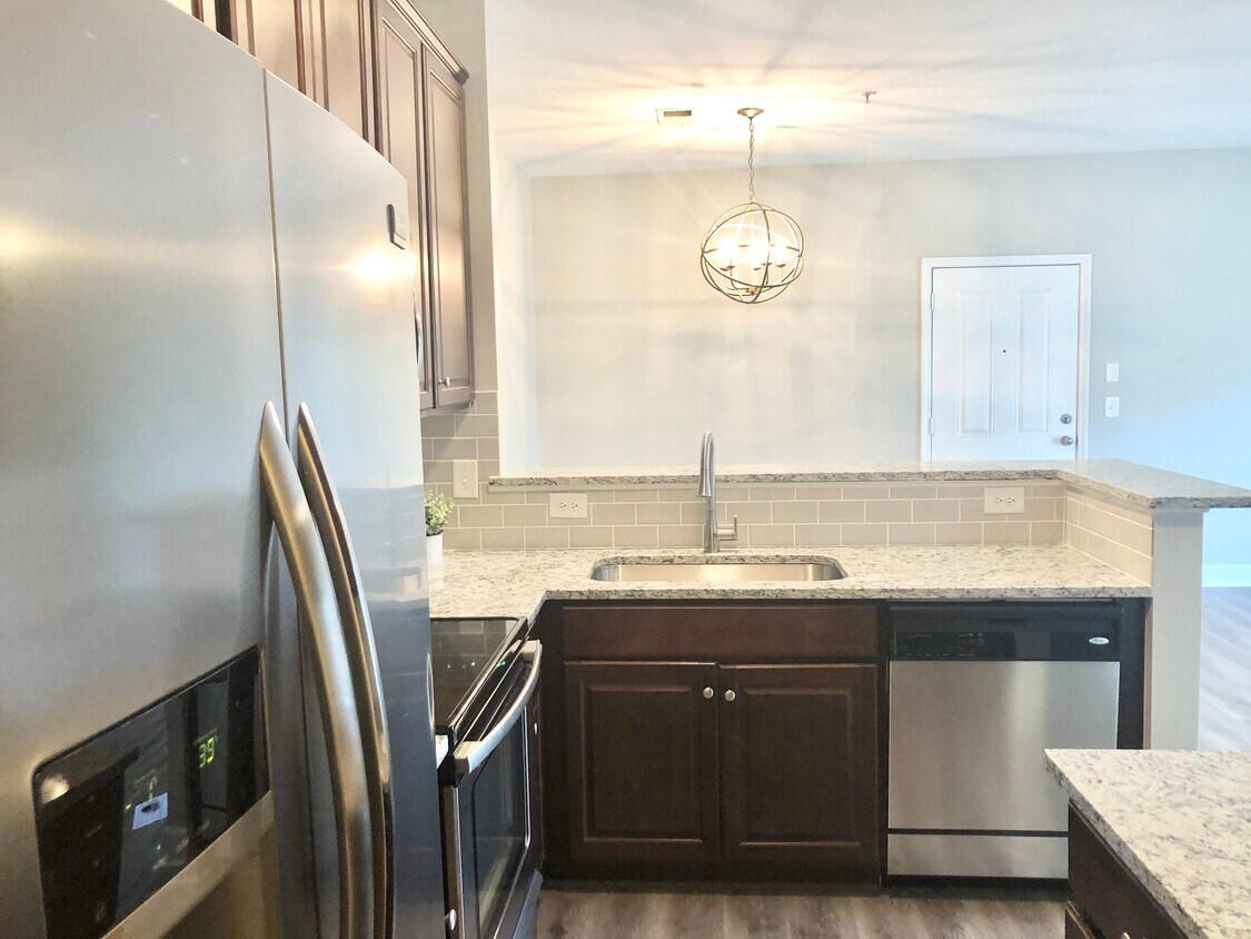 Primary Photo - 4844 Bevendean Dr