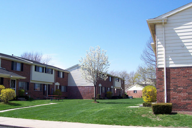 Primary Photo - Village Manor Townhomes