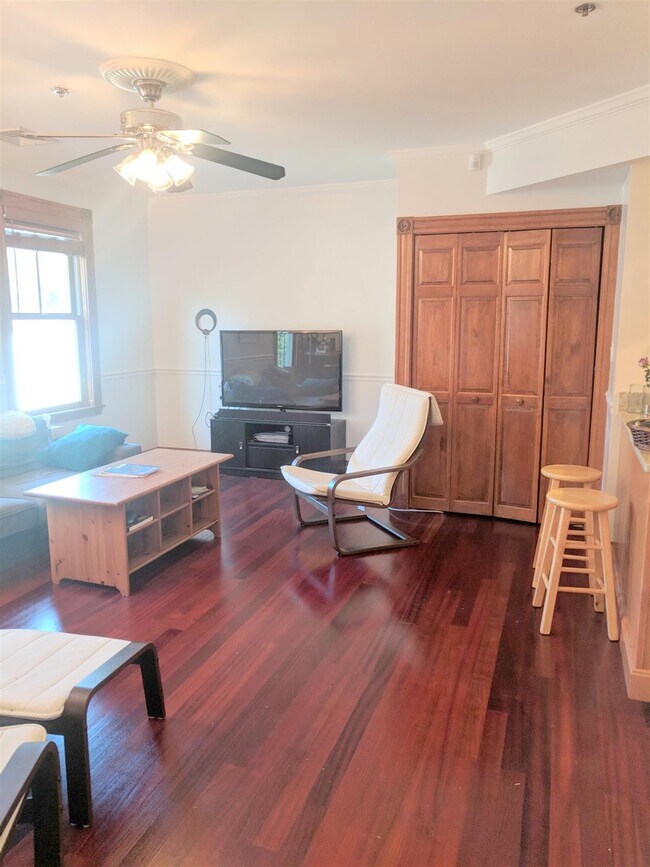 Foto del edificio - 210 Prospect St