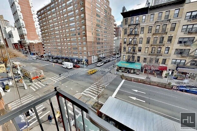Foto del edificio - First Avenue