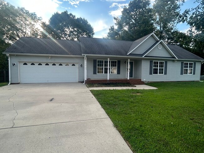 Building Photo - 5 Braxton Ln