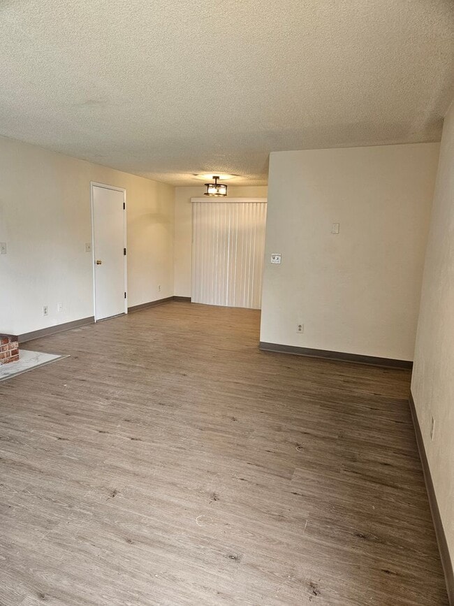 Foto del edificio - Beautiful Remodeled Home.