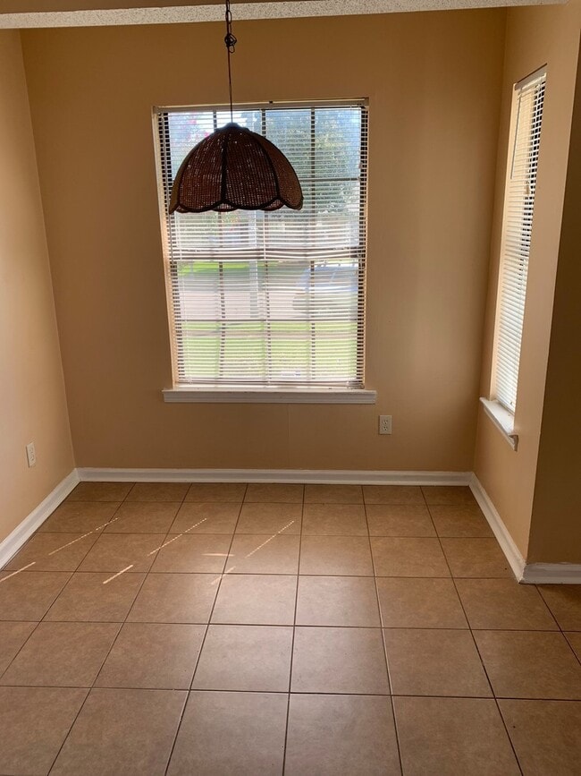 Building Photo - 2257 Goldbrier Ln