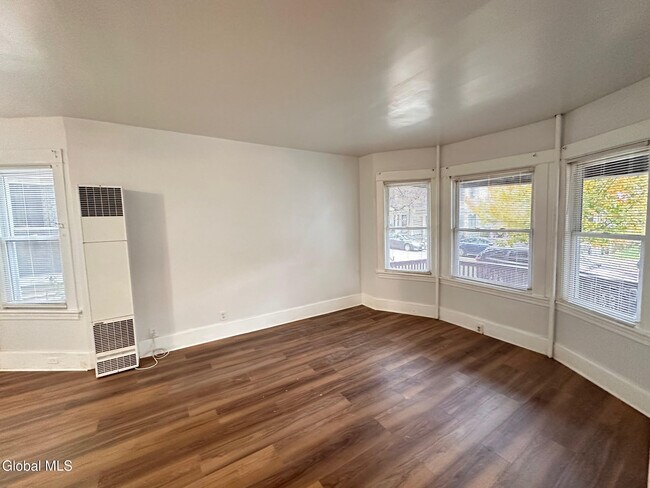 Foto del edificio - 33 Morris St