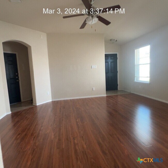 Building Photo - 6402 Katy Creek Ln
