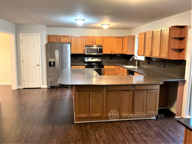 Building Photo - 6604 Austin Creek Dr