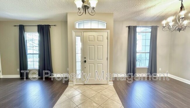 Foto del edificio - 614 Loire Ct