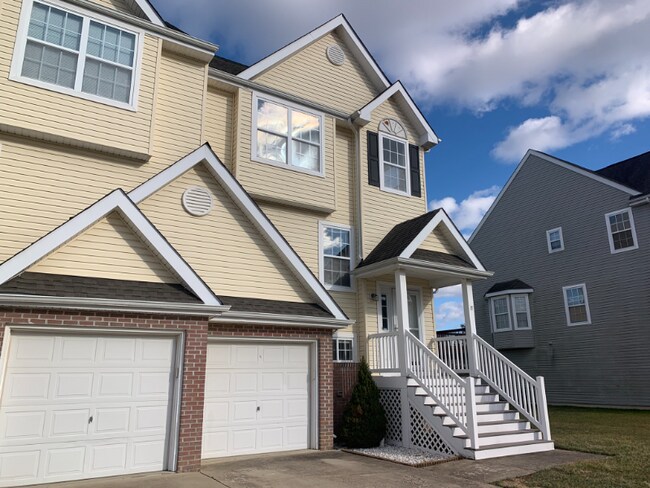 Foto del edificio - 351 Paradee Dr