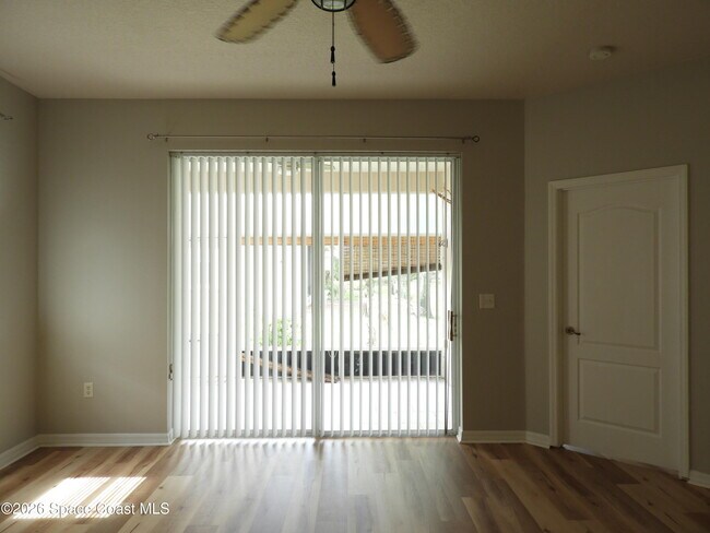Foto del edificio - 552 Wedge Ct
