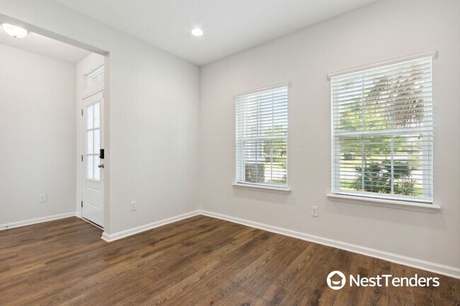Foto del edificio - Beautiful 5 Bedroom Fernandina Home!