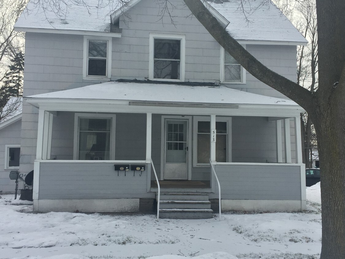 513 W Ellsworth St, Midland, MI 48640 Apartments in Midland, MI