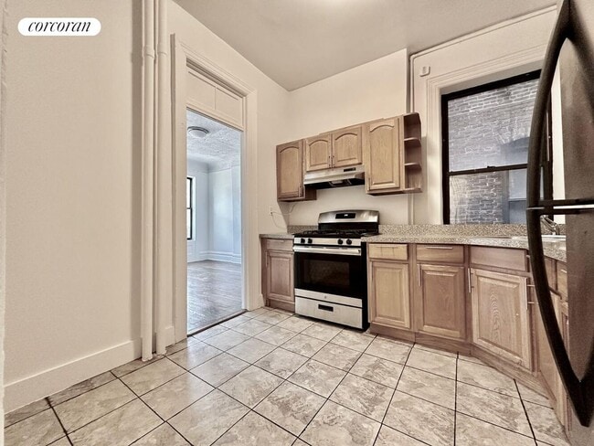 Building Photo - 940 Amsterdam Ave