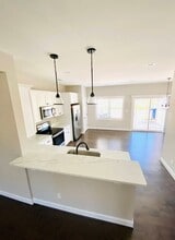 Building Photo - 314 Meridian St