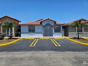 Building Photo - 8905 NW 121st St