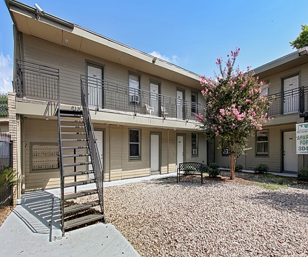 Exterior - Washington Gardens Apartments