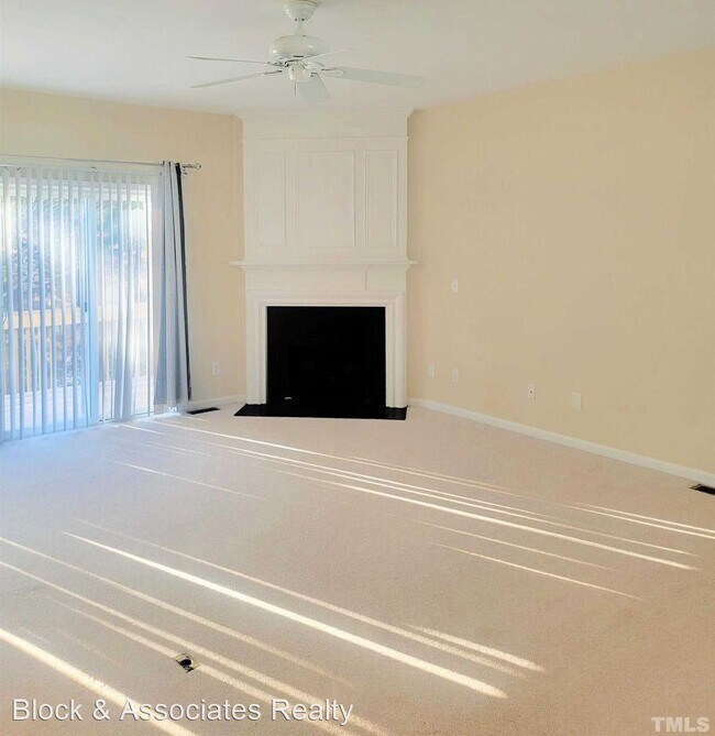 Building Photo - 3 br, 2.5 bath House - 112 Ruby Walk Dr.