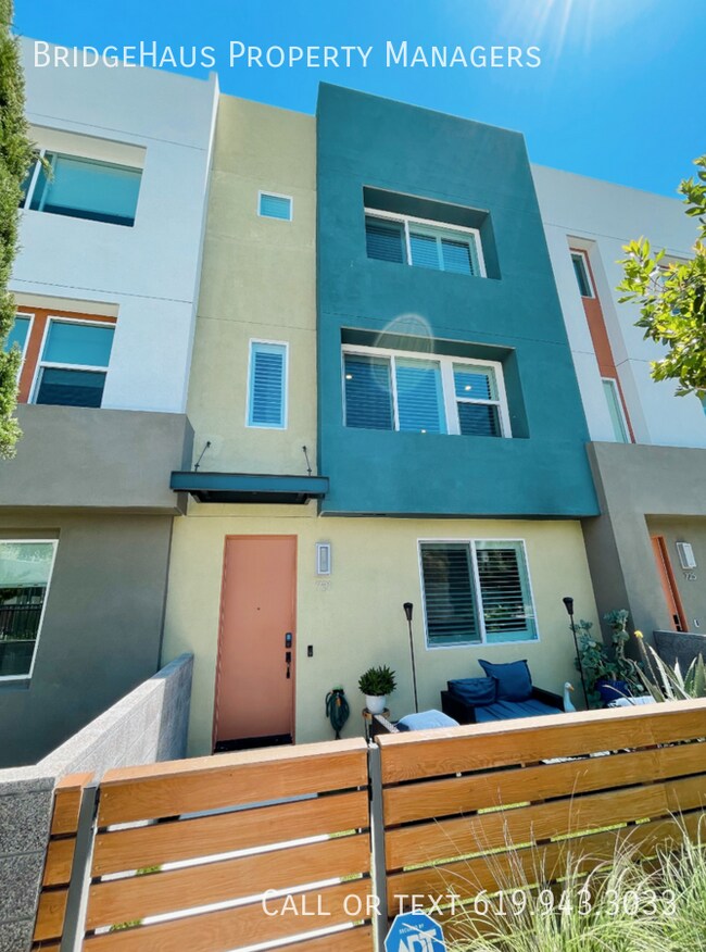 Foto del edificio - 721 Shoreline Rd