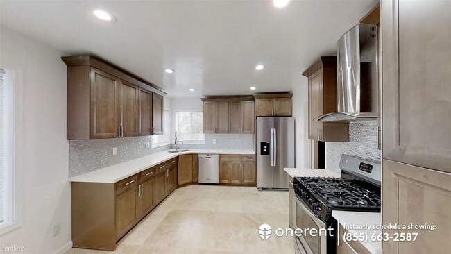 Building Photo - 3 br, 1 bath House - 33706 6th St -