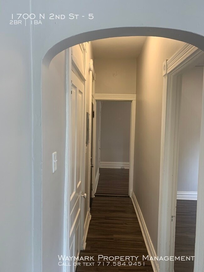 Building Photo - 2 Bedroom 1 bath  2nd Fl  Hamilton Building