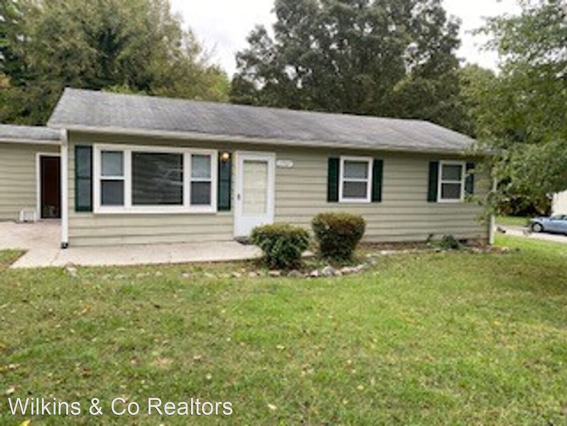 Primary Photo - 3 br, 1 bath House - 2707 McCain Dr