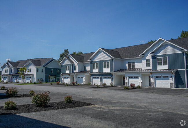 Building Photo - The Residence at Wemple Road